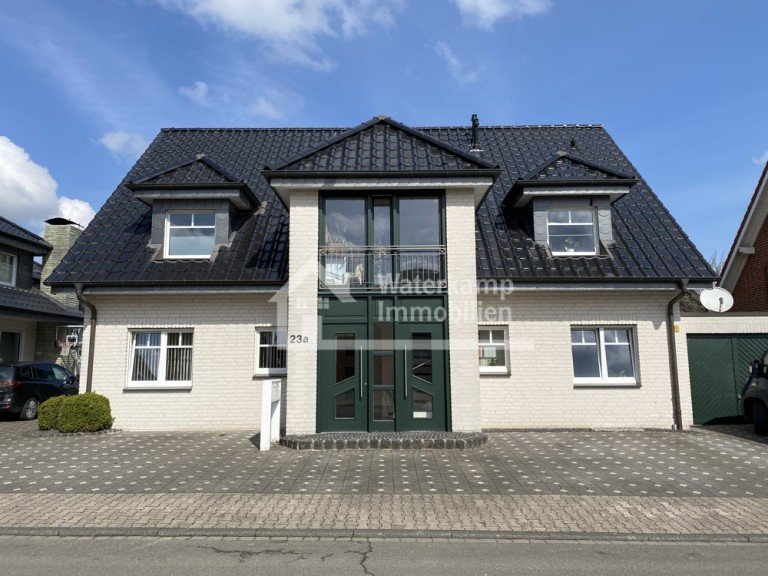 Vorderansicht Nordwalde Haus B�rogeb�ude mit Wohnung und sch�nem Garten