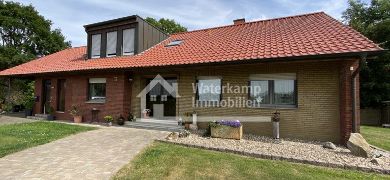Vorderansicht Nordwalde Zweifamilienhaus Zweifamilienhaus in l�ndlich idyllischer Lage