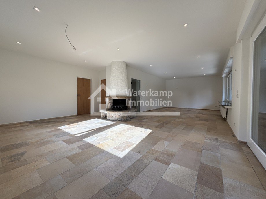 04 Wohnen (I2): Mit gro�en Fensterfl�chen Erdgeschosswohnung Nordwalde