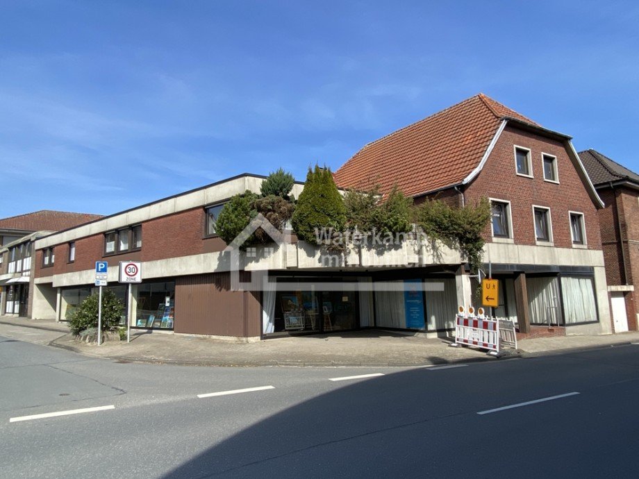 Frontansicht Wohn- / Gesch�ftshaus Nordwalde