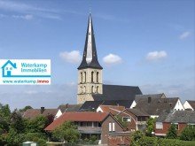 Blick auf die Nordwalder Kirche Wundersch�ne Wohnung im 1. OG mit Loggia und Ausblick auf die Kirche