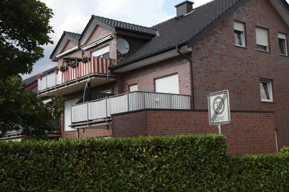 seitliche Hausansicht Erdgeschosswohnung Nordwalde