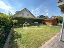 Blick in den Garten Sch�ne Eigentumswohnung im EG mit alleiniger Gartennutzung und Sonnengarantie